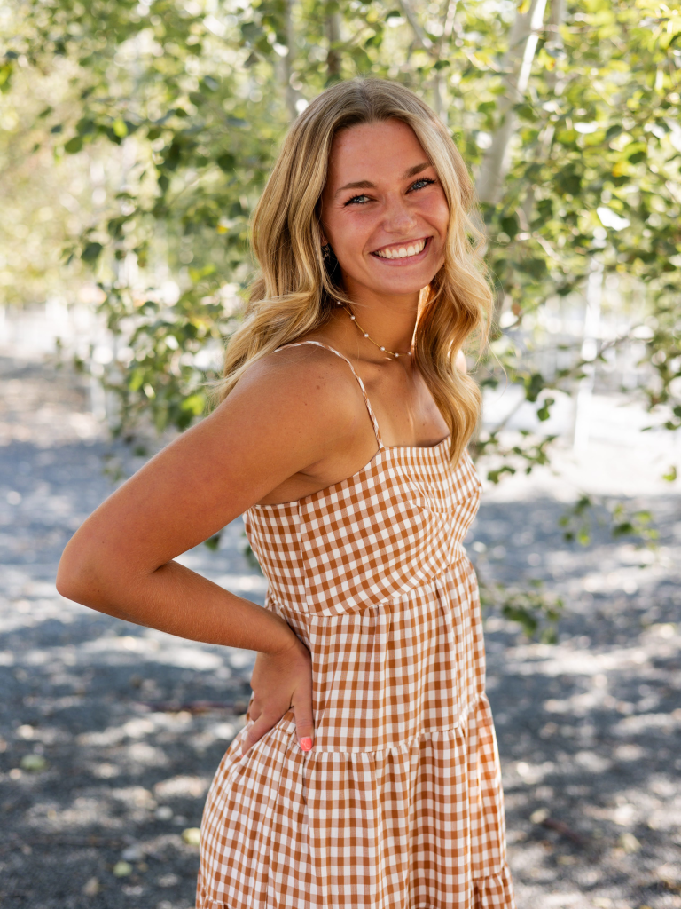 Emily Karoses Headshot