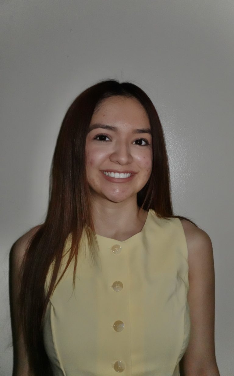 Areli Escoto Headshot